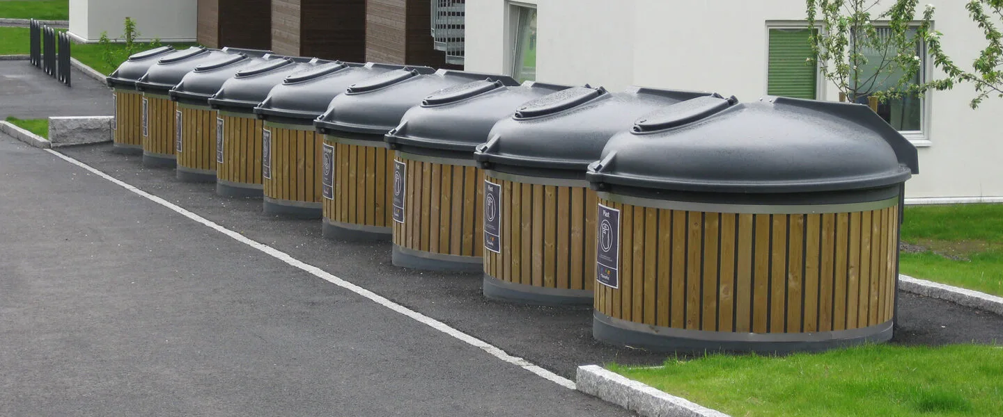Contenitori seminterrati in polietilene